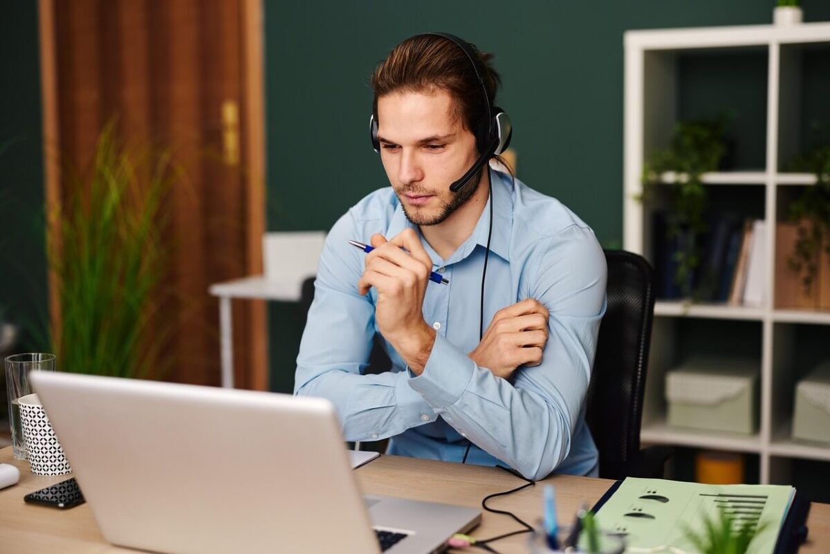 Obsługa klienta (customer service) czy sukces klienta (customer success)