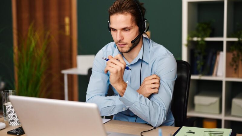 Obsługa klienta (customer service) czy sukces klienta (customer success)?